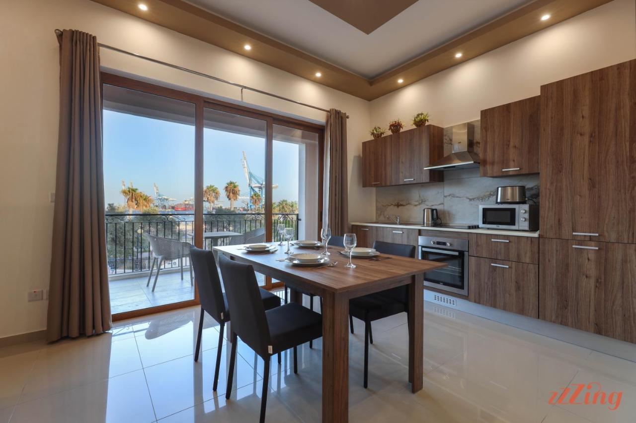 Gem Beachfront Apt With Amazing Bay And Sea Views Бирзеббуджа Экстерьер фото